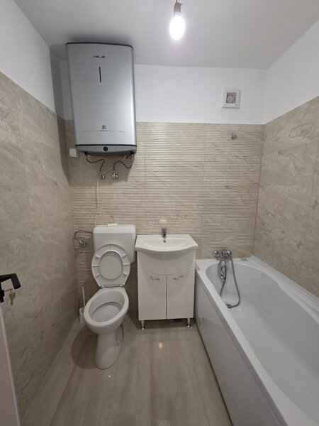 Fetesti,10 minute metrou 1 Decembrie 1918, zona Jean Steriadi, renovat