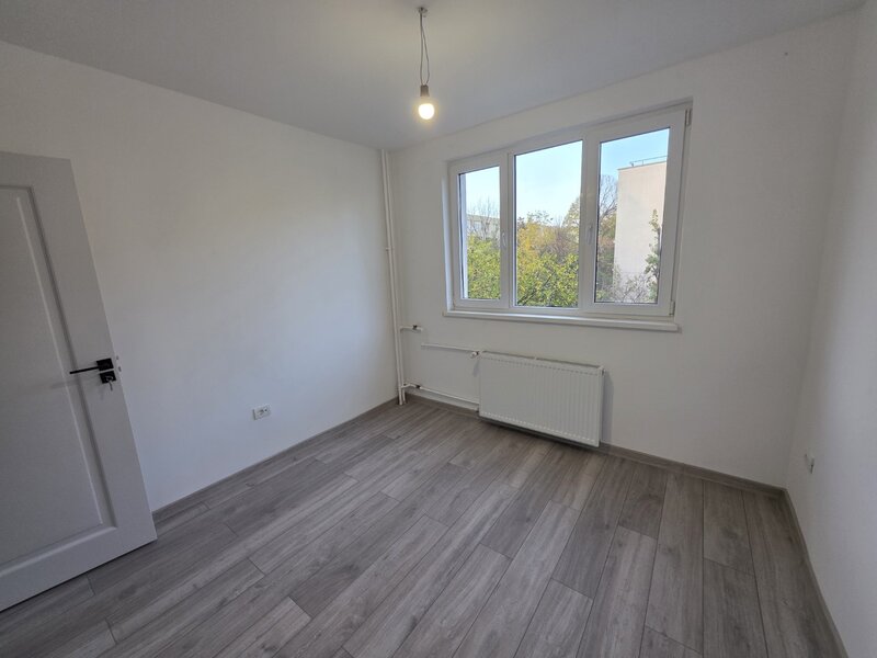 Fetesti,10 minute metrou 1 Decembrie 1918, zona Jean Steriadi, renovat