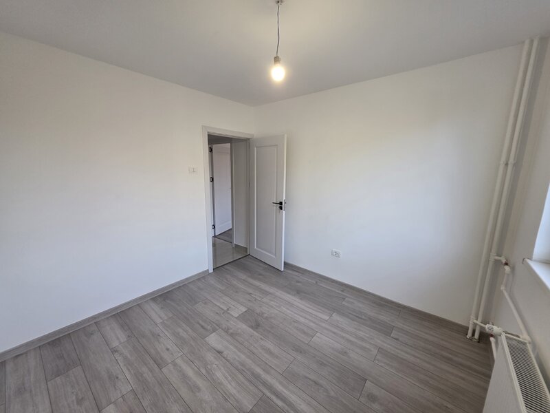 Fetesti,10 minute metrou 1 Decembrie 1918, zona Jean Steriadi, renovat